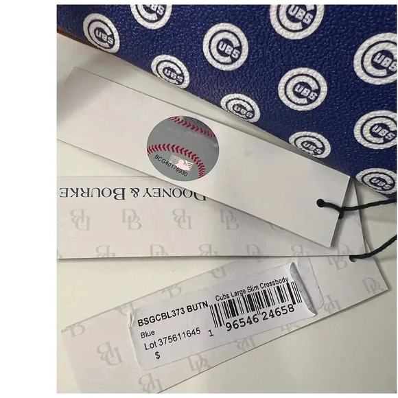 NWT Dooney & Bourke Chicago Cubs Large Slim Crossbody - Picture 5 of 11